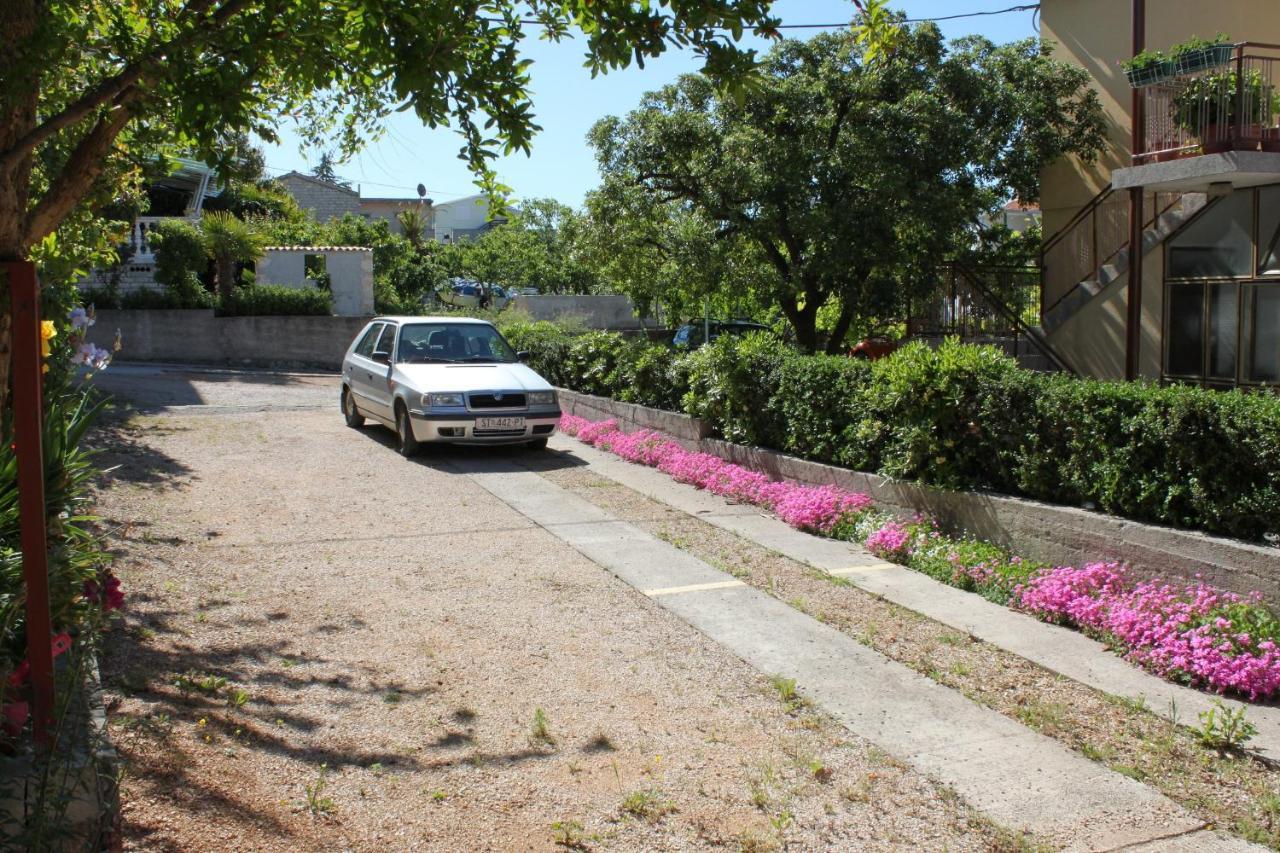 Apartments With A Parking Space Vodice - 7604 Buitenkant foto